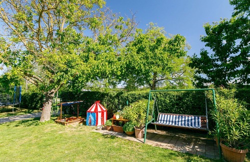 Balatonszemes Apartment | Beautiful apartment for 6 guests with WIFI, TV, patio and parking