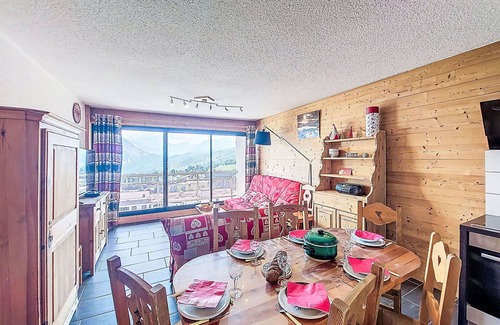 La Toussuire Apartment | Beautiful apartment for 6 people with WIFI, TV and balcony