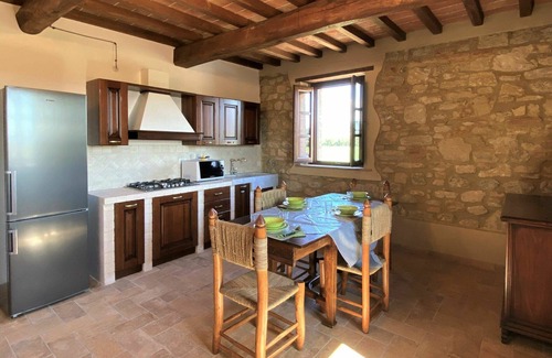 Guardistallo Apartment | Beautiful apartment for 4 people with WIFI, pool, A/C, patio, pets allowed and panoramic view