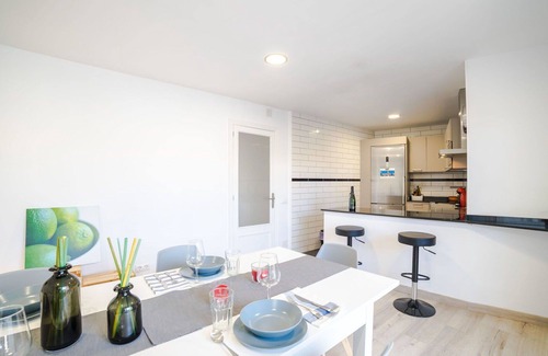 Binissalem Apartment | Beautiful apartment for 6 people with WIFI, A/C, TV and patio