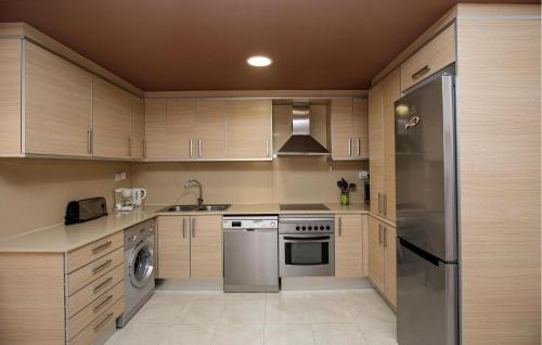 Pineda de Mar Apartment | Beautiful Apartment In Pineda De Mar