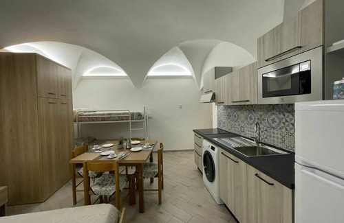 Spotorno Apartment | Beautiful apartment for 8 guests with A/C, WIFI and TV