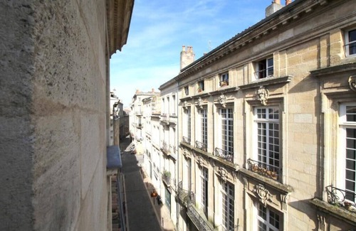 Hotel de Ville - Quinconces Apartment | Beautiful apartment for 4 heart historic district, near rue St-Catherine
