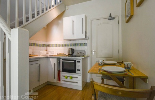 Cawsand Apartment | Beautiful apartment for 2 guests with WIFI and parking