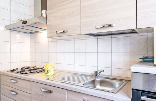 Bellano Apartment | Beautiful apartment for 6 guests with WIFI, TV, terrace, pets allowed and parking