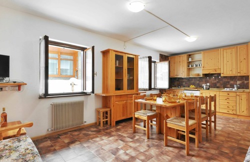 Alba Apartment | Beautiful apartment for 8 guests with WIFI, TV and pets allowed