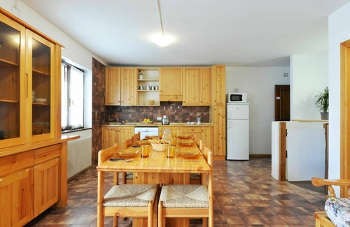 Alba Apartment | Beautiful apartment for 8 guests with WIFI, TV and pets allowed