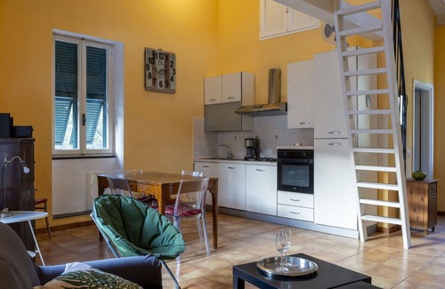 Prela Apartment | Beautiful apartment for 4 people with WIFI, A/C, pool, TV, patio and pets allowed