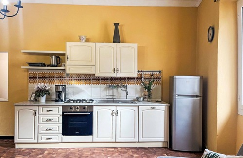 Prela Apartment | Beautiful apartment for 5 guests with pool, WIFI, TV, patio and pets allowed