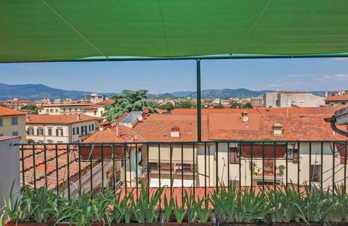 Santa Maria Novella Apartment | Beautiful apartment for 6 people with A/C, WIFI, TV and terrace