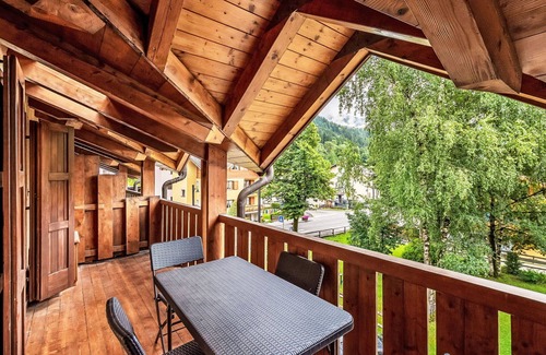 Pinzolo Apartment | Beautiful apartment for 6 people with WIFI, TV and patio