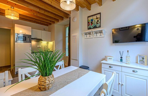 Baden Apartment | Beautiful apartment for 6 people with pool, WIFI, TV and terrace