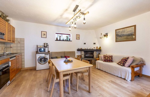 Isola Apartment | Beautiful apartment for 5 guests with WIFI, TV, terrace and pets allowed