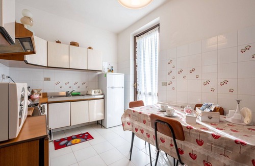 Omegna Apartment | Beautiful apartment for 4 people with WIFI, TV, balcony and pets allowed