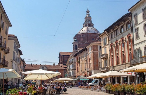 Pavia Apartment | Beautiful apartment for 2 people with A/C, WIFI, TV and panoramic view