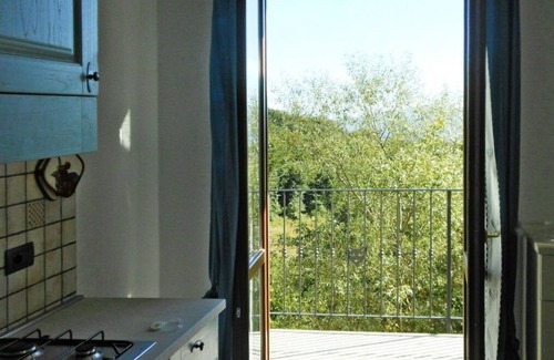 Savona Apartment | Beautiful apartment for 6 people with WIFI, TV, patio, pets allowed and panoramic view