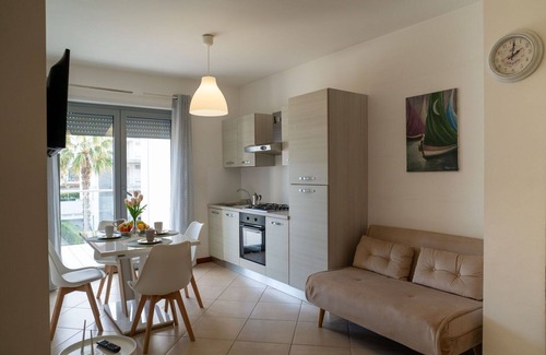 Silvi Marina Apartment | Beautiful apartment for 4 guests with WIFI, A/C, pool, TV, terrace and pets allowed