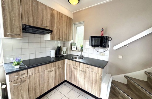 Oostkapelle Apartment | Beautiful apartment for 20 guests with WIFI, TV, terrace and parking