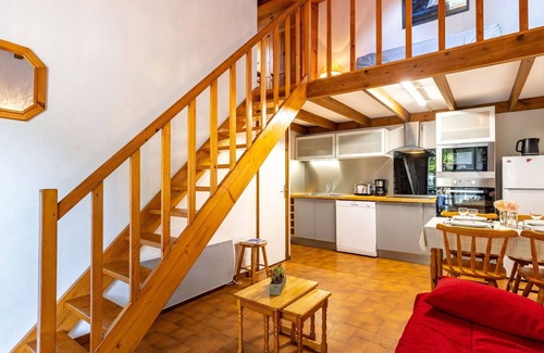 Les Mathes Apartment | Beautiful apartment for 4 guests with WIFI, TV, terrace and pets allowed