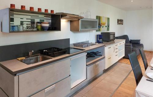 Saint-Evarzec Apartment | Beautiful Apartment In Saint-Evarzec