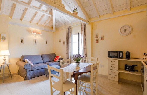 Saint-Jean Apartment | Beautiful apartment for 4 people with WIFI, A/C, TV and terrace