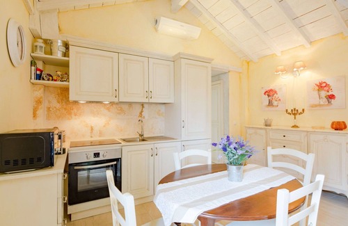 Saint-Jean Apartment | Beautiful apartment for 4 people with WIFI, A/C, TV and terrace