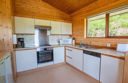East Lewiston House | Beautiful apartment in villa for 6 guests with WIFI, TV, patio and panoramic view