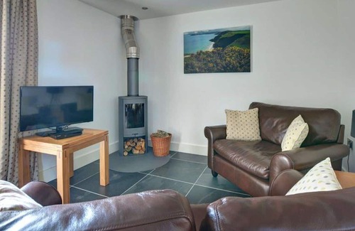 Trelil Villa | Beautiful apartment in villa for 2 people with WIFI, TV, patio and parking