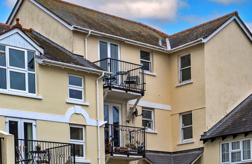 Teignmouth Apartment | Beautiful apartment for 4 people with WIFI and balcony