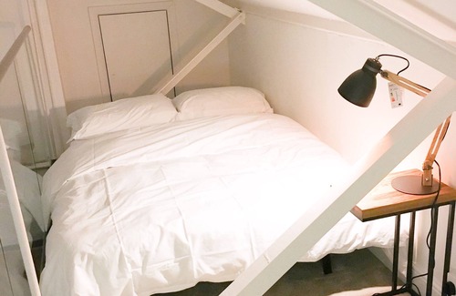 Winchester Apartment | Beautiful Apartment in Centre of Winchester with Parking