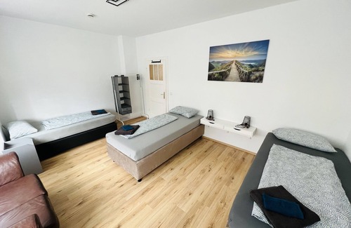 Stahlwerk Weitmar Apartment | Beautiful Apartment I 8 Beds I 3 Sleeping Room I Fast Wifi I Terrace