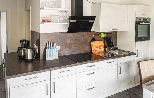 Gelbensande Apartment | Beautiful Apartment In Graal-Müritz