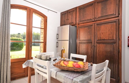 Velleron House | Beautiful apartment in villa for 4 people with pool, WIFI, TV and terrace
