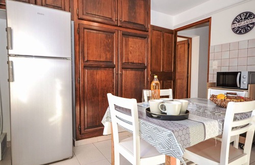 Velleron House | Beautiful apartment in villa for 4 people with pool, WIFI, TV and terrace