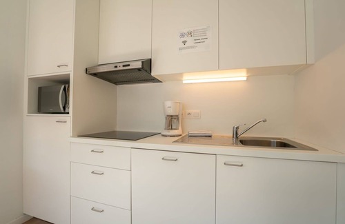 Bredene House | Beautiful apartment in villa for 4 guests with WIFI, A/C, TV, terrace and pets allowed