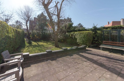 De Haan Villa | Beautiful apartment in villa for 6 people with WIFI, TV, terrace and pets allowed