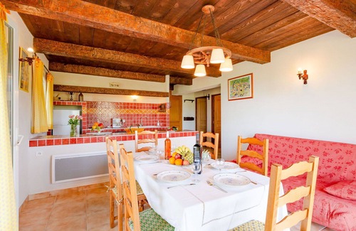 Bauduen Villa | Beautiful apartment in villa for 6 people with WIFI, TV, terrace, pets allowed and panoramic view