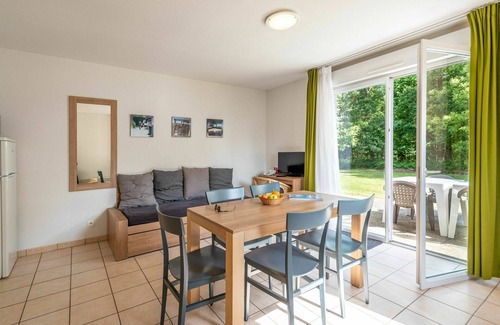 Saumur House | Beautiful apartment in villa for 5 people with pool, internet, TV, terrace and pets allowed