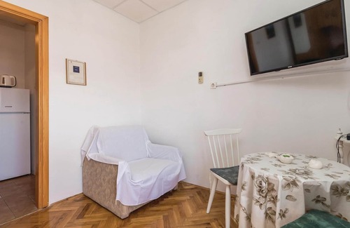 Dinjiska Apartment | Beautiful apartment in Dinjiska