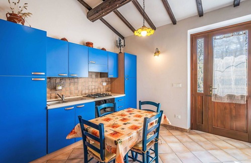 Lidarno Villa | Beautiful apartment in villa for 6 guests with pool, WIFI, A/C, TV, terrace and pets allowed