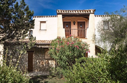 Liscia di Vacca Apartment | Beautiful apartment for 4 guests with WIFI, pool, A/C, TV, terrace and pets allowed