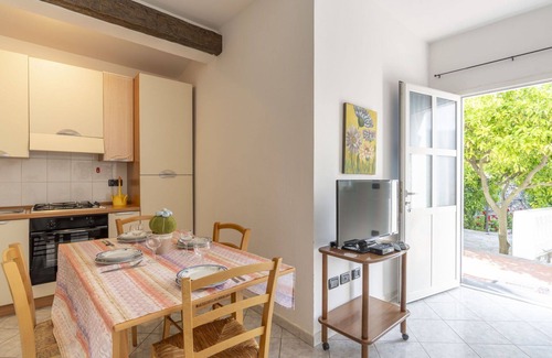 Gazzelli Apartment | Beautiful apartment for 12 guests with WIFI, pool, balcony, pets allowed and panoramic view