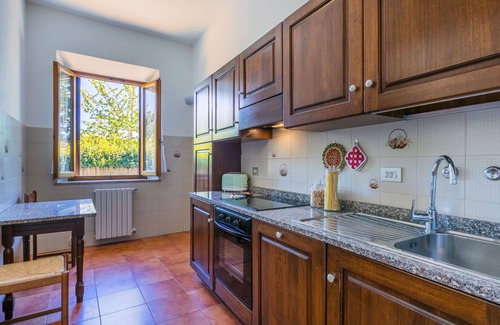 San Vivaldo Villa | Beautiful apartment in villa for 4 guests with WIFI, pool, TV, terrace and pets allowed