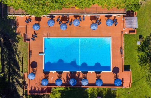 San Vivaldo Villa | Beautiful apartment in villa for 4 guests with WIFI, pool, TV, terrace and pets allowed