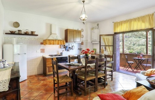 Pomarance Villa | Beautiful apartment in villa for 5 people with WIFI, pool, TV and balcony