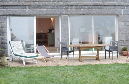 Combrit Apartment | Beautiful apartment with garden facing the sea: exceptional view