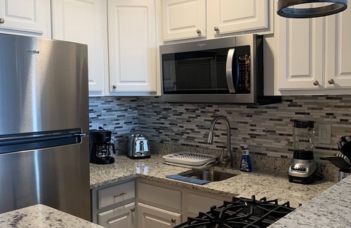 Downtown Atlanta Condo | Beautiful apartment with an awesome view and a great location.