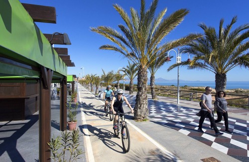 Els Arenals del Sol Apartment | Beautiful apartment with sea views located on the Arenales del Sol beach