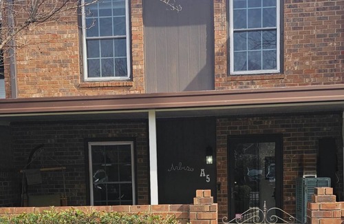 Summerville House | Beautiful Augusta Townhome A Chip Away From The Masters