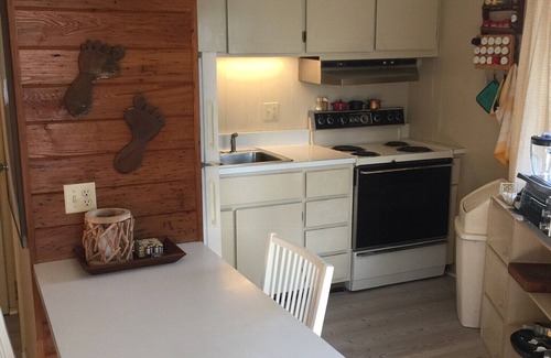 Kill Devil Hills Cottage | Beautiful Beach Cottage, comfortable, centrally located.